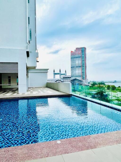 KT CITY HOMESTAY WITH 4 Bedrooms and POOL photo