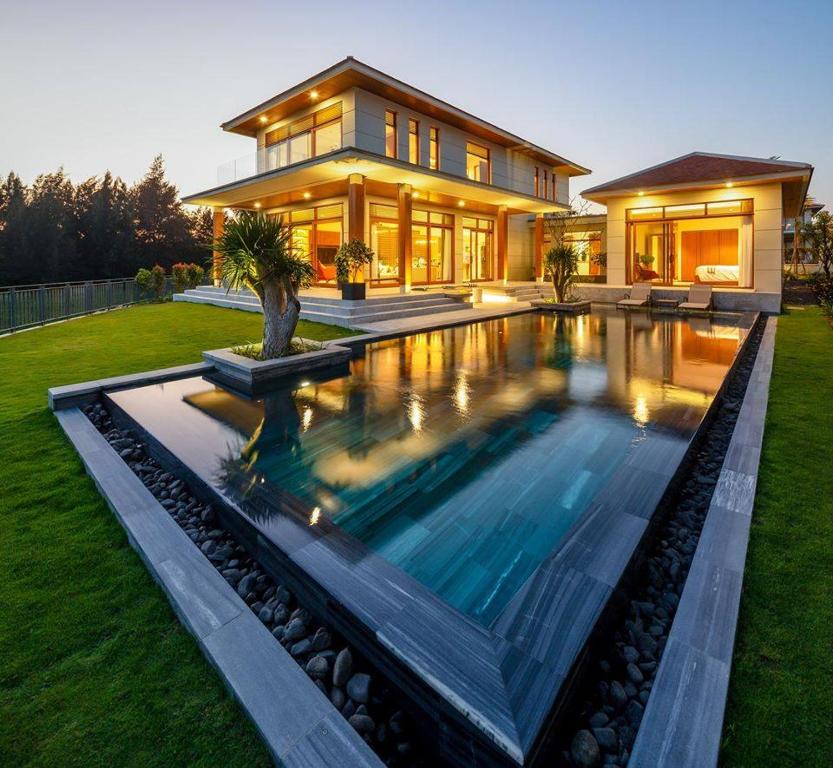The Ocean Estates Resort