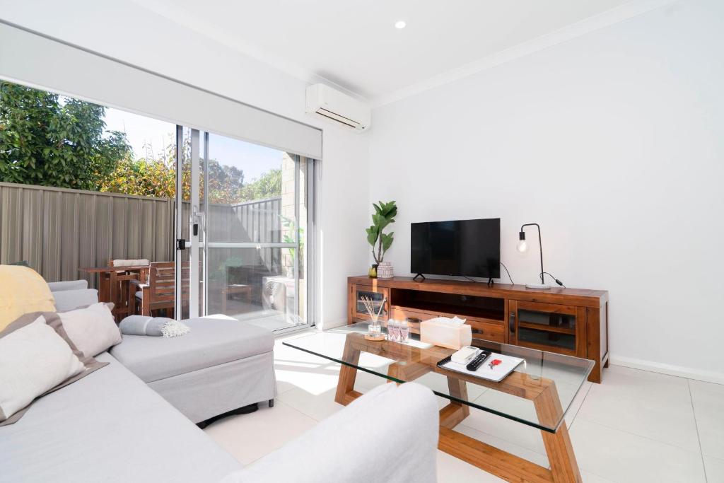 5 First Rate On Fisher 2br 2ba Parking