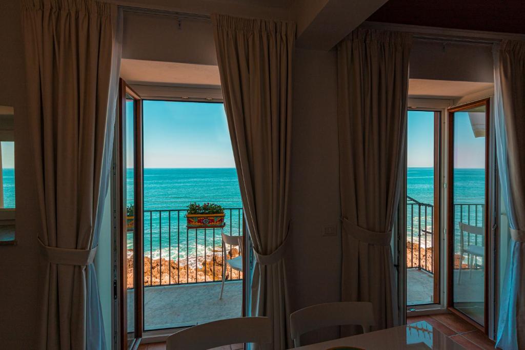 CATHENA HOLIDAY CEFALU photo