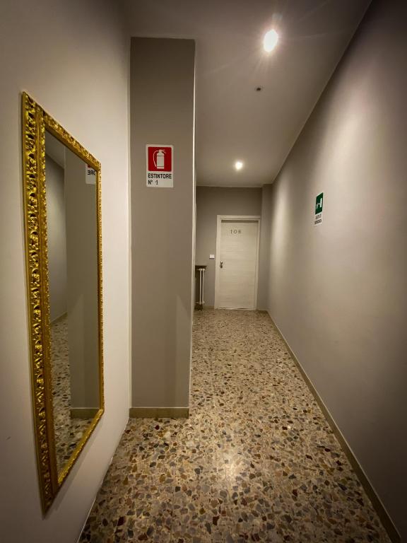 Hotel Arena photo