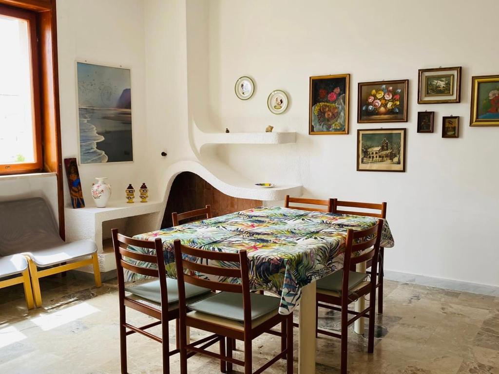 Casa Luce, Torre dell'Orso