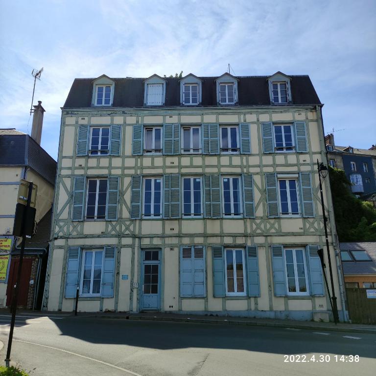 LES MOUETTES DU PORT - 2