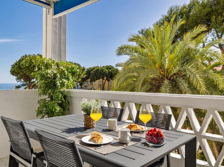 Stylish Sea view apartment in Playas del Duque - 4