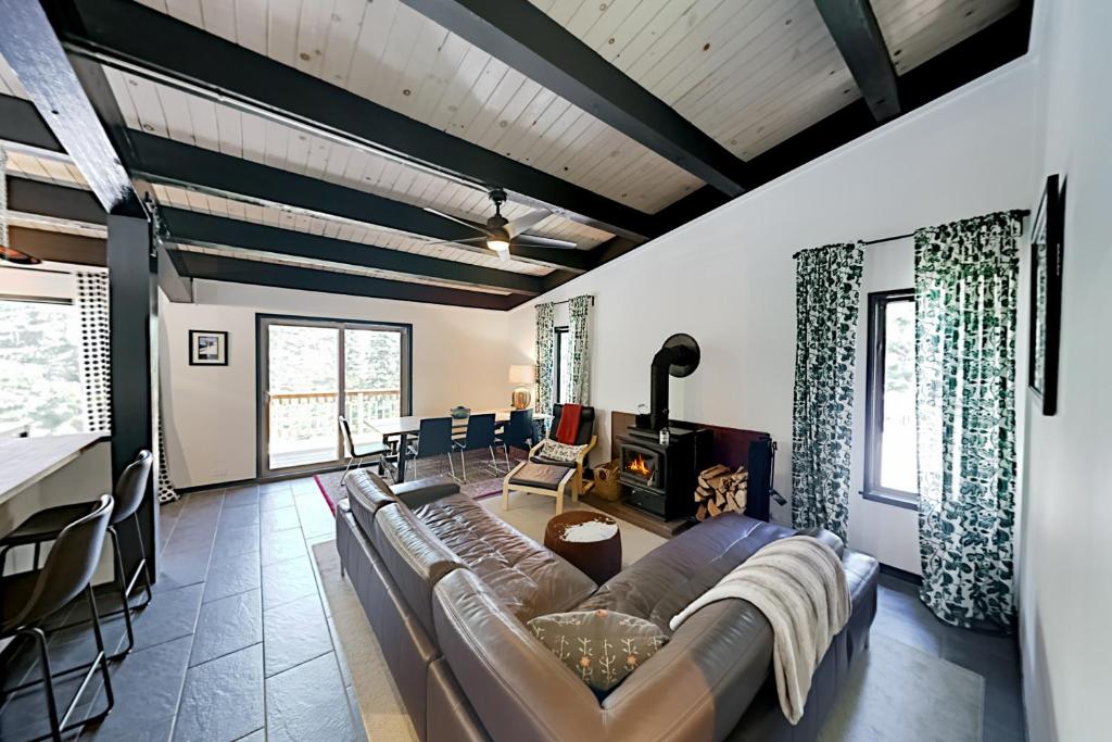 Scott Peak Lodges Condo, Alpine Meadows