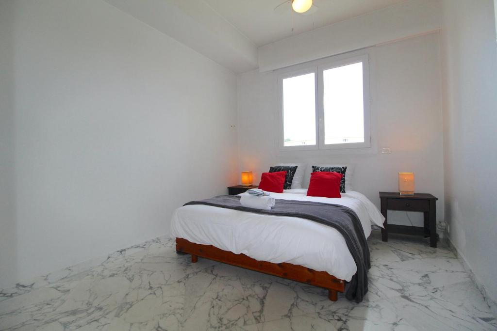 ALC - LTM11 - 14 min Palais and 2 min Beaches - 2