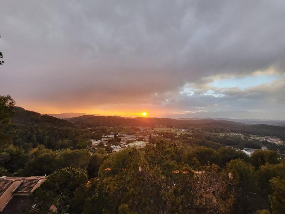 T3 avec magnifique vue montagne, 3 étoiles, piscine et parking, clim - 2