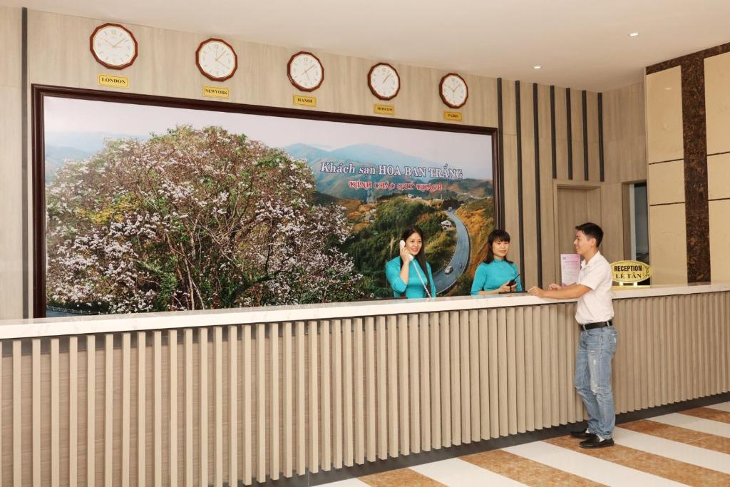 Lobby, HOA BAN TRANG HOTEL in Son La
