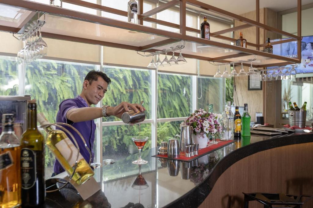 Bar/lounge