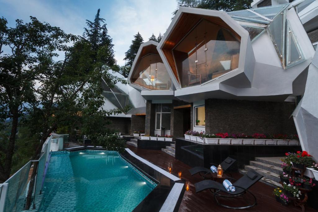 Tree of Life Eila Art Hotel Naggar — Hotel in Manali