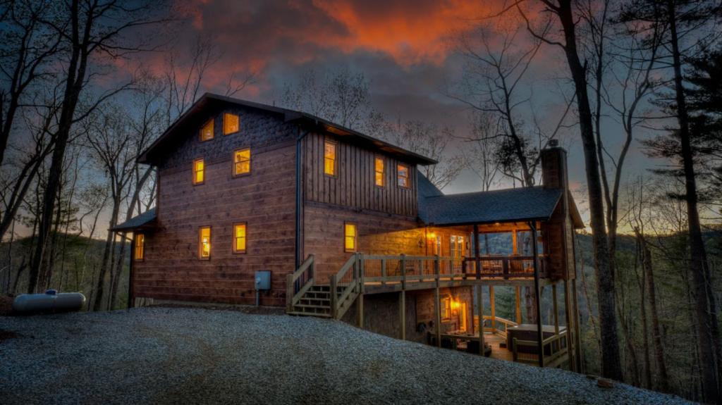 St Ridges, Cherry Log