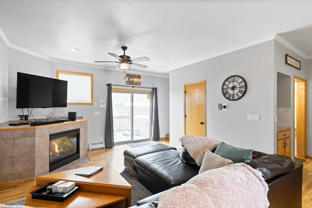 Summit Sanctuary, Silverthorne