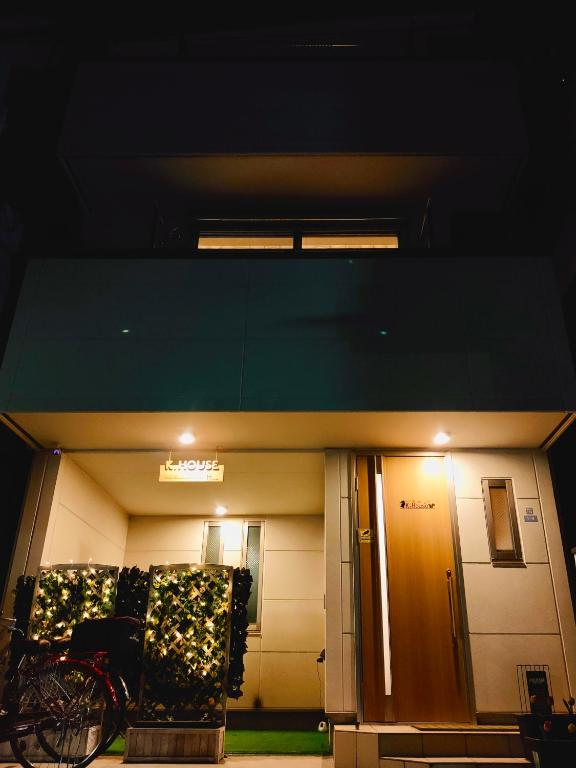K.House