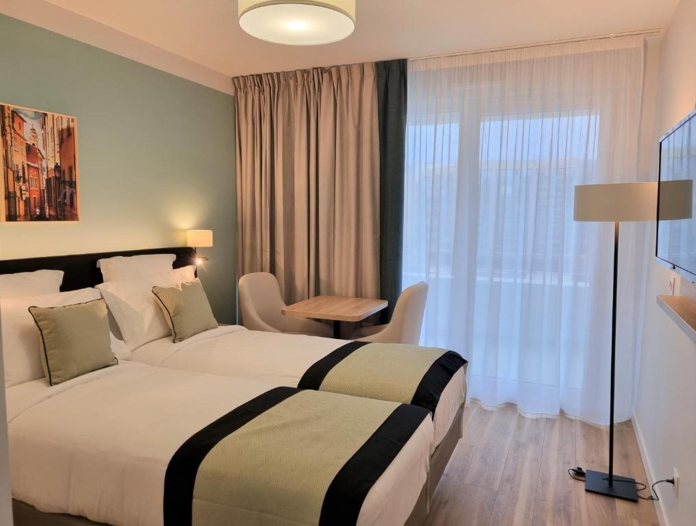 Residhome Nice Aeroport — Hotel in Nice