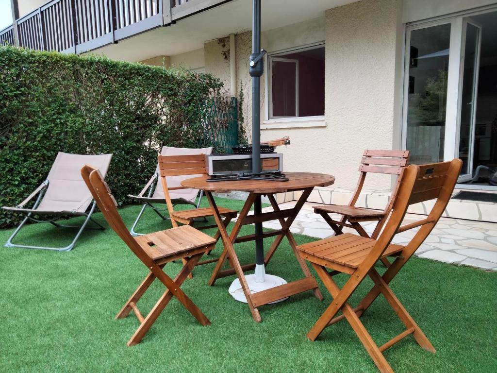 La Terrasse - 2