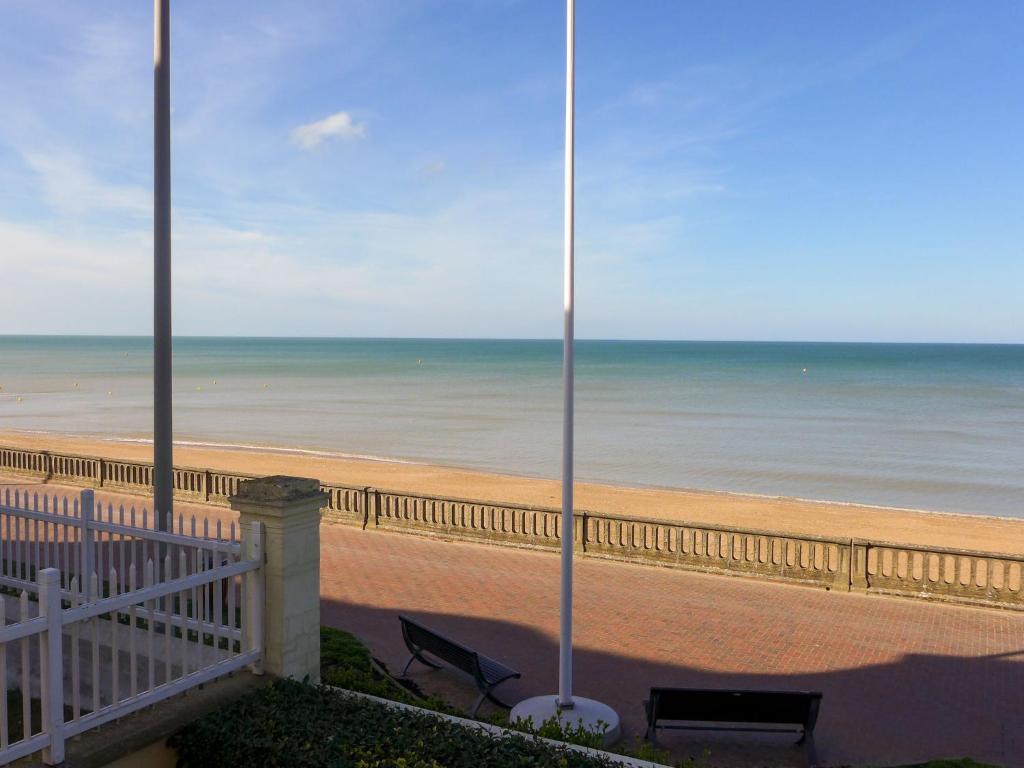 Apartment Cabourg Beach by Interhome - 2