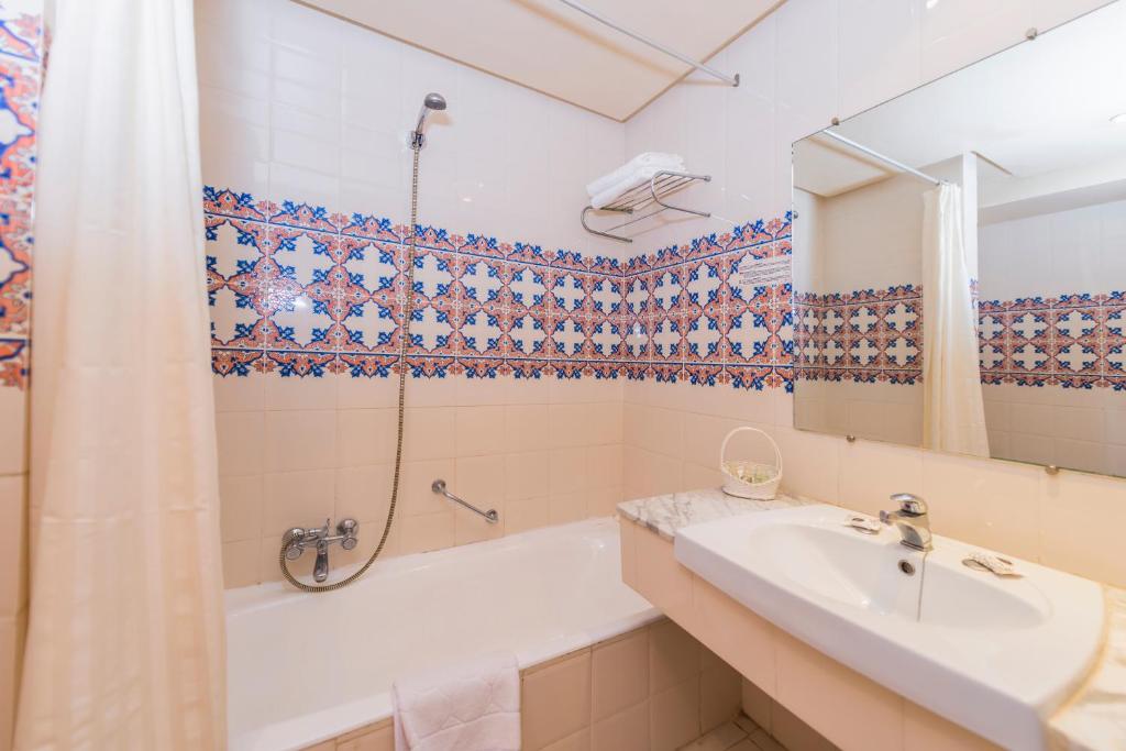 Abou Sofiane Hotel — Hotel rooms in Port El Kantaoui