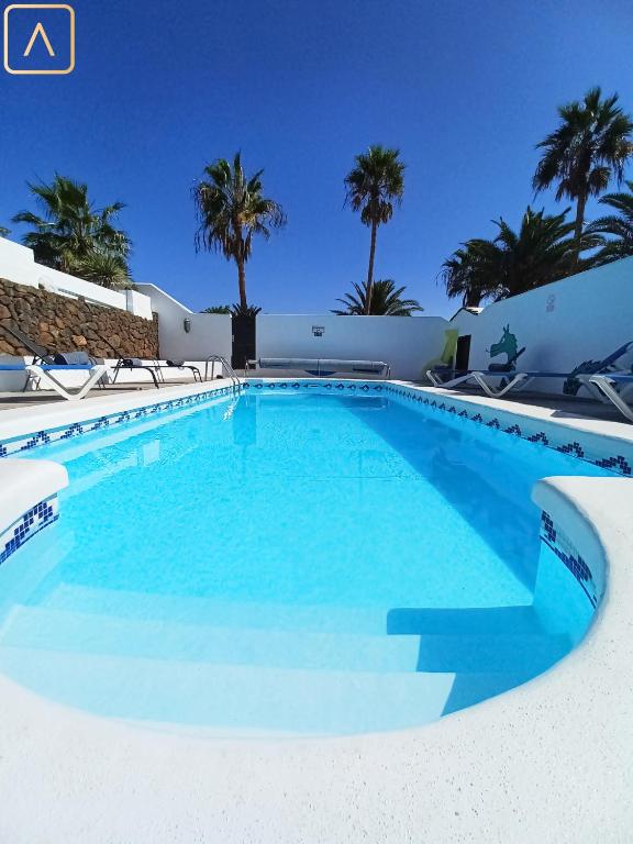 VILLA MAGICA 7 MINUTES WALK TO CENTER WITH POOL AND A/C - 2