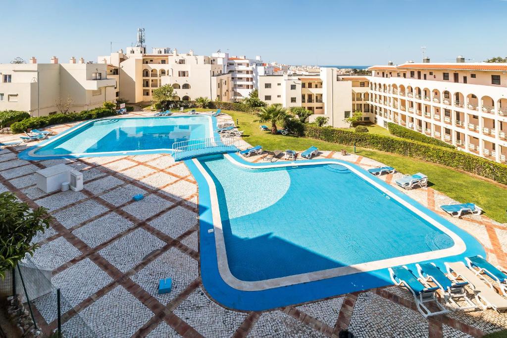 Window Paradise By ALzira, Albufeira