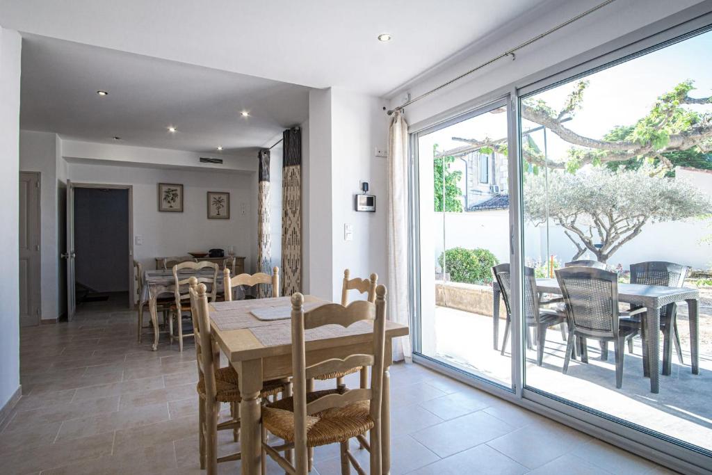 Maison avec jardin proche du centre-ville Isle-sur-la-Sorgue - 2