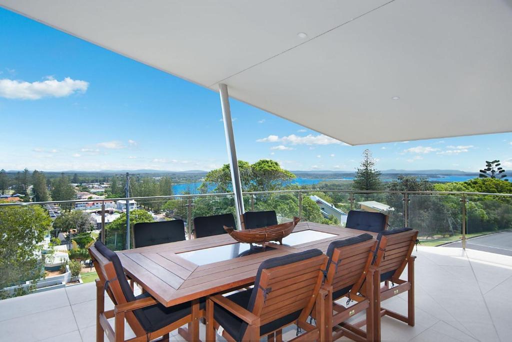 Pilotage 4 - Best sunset views in town, Yamba