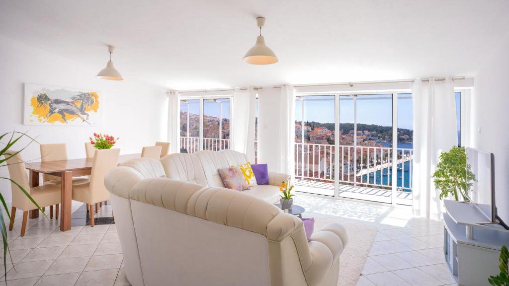 Bucket List - ZF Hvar, Hvar