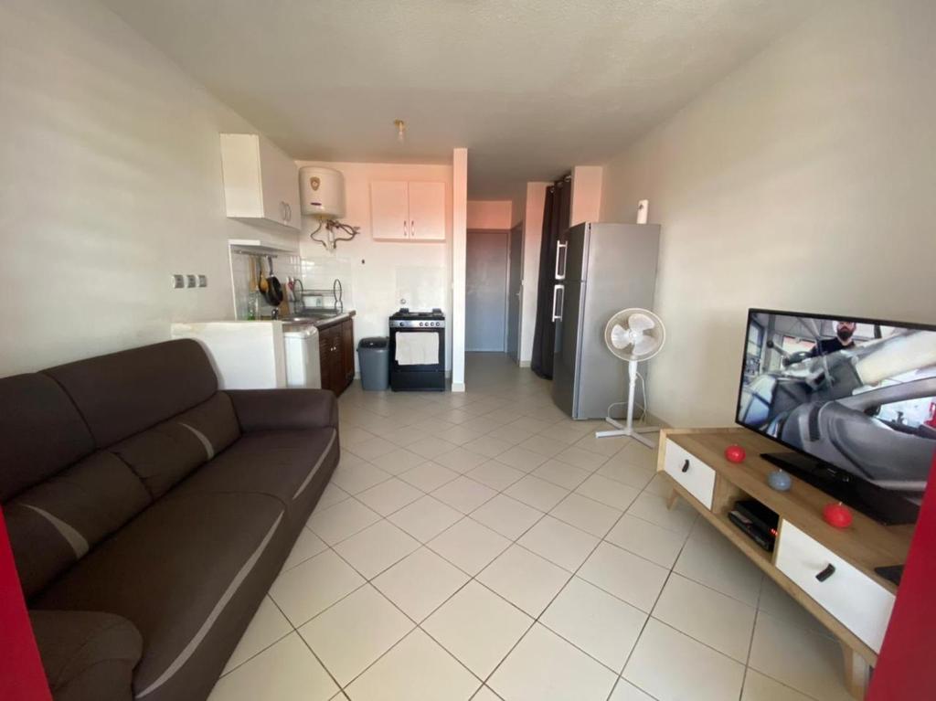 T2 lumineux au calme, Cayenne