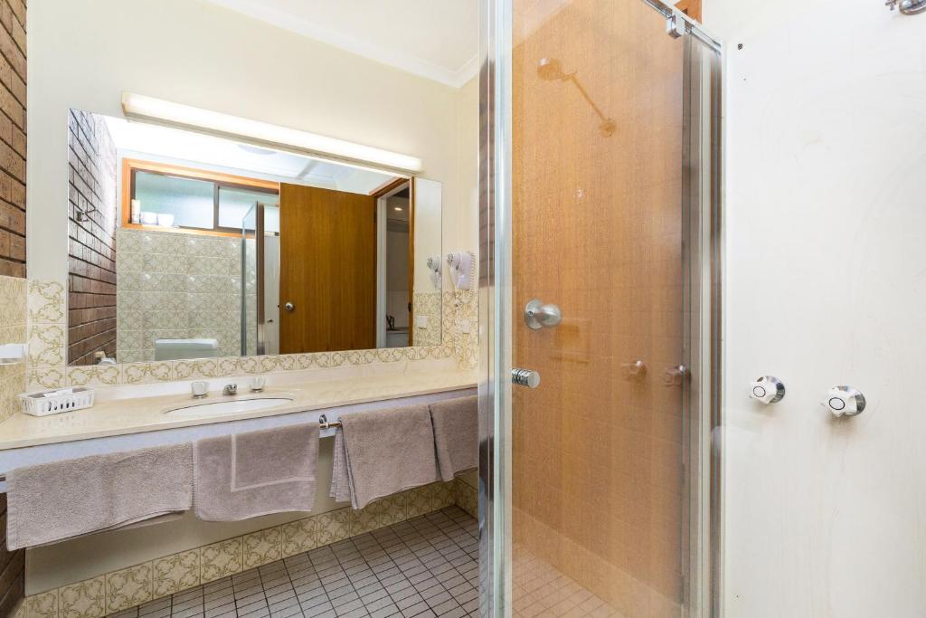 Allara Motor Lodge photo