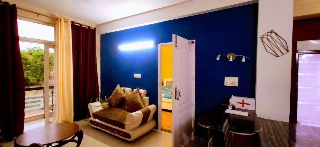 1 BDR Staycation in Shared Apartment WIFI TV AC