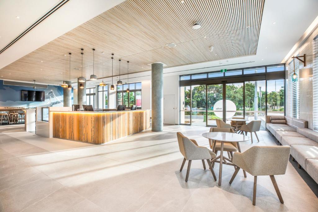 Holiday Inn & Suites Sunshine Coast by IHG
