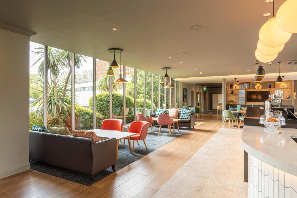 Holiday Inn Basildon By IHG ラウンジ