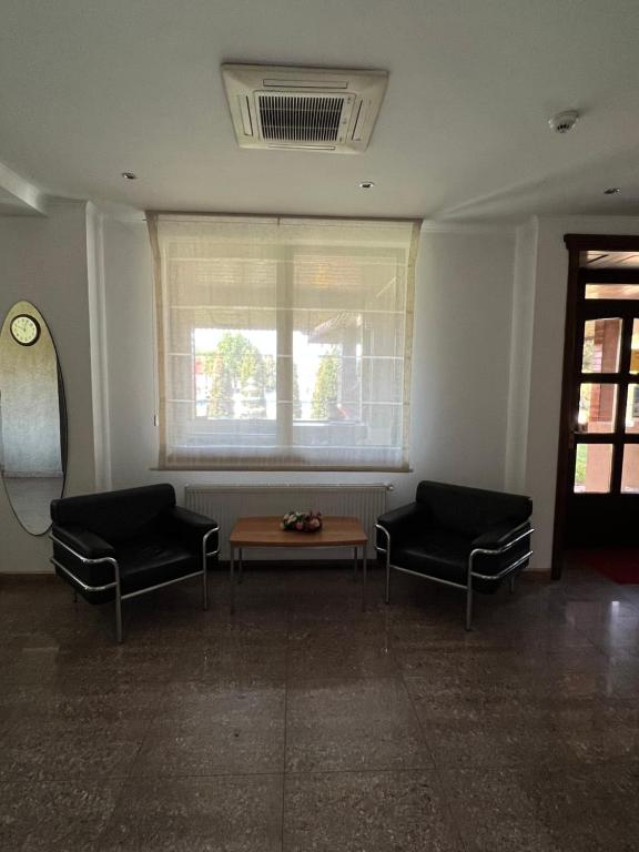 Hotel Doi Taurasi photo