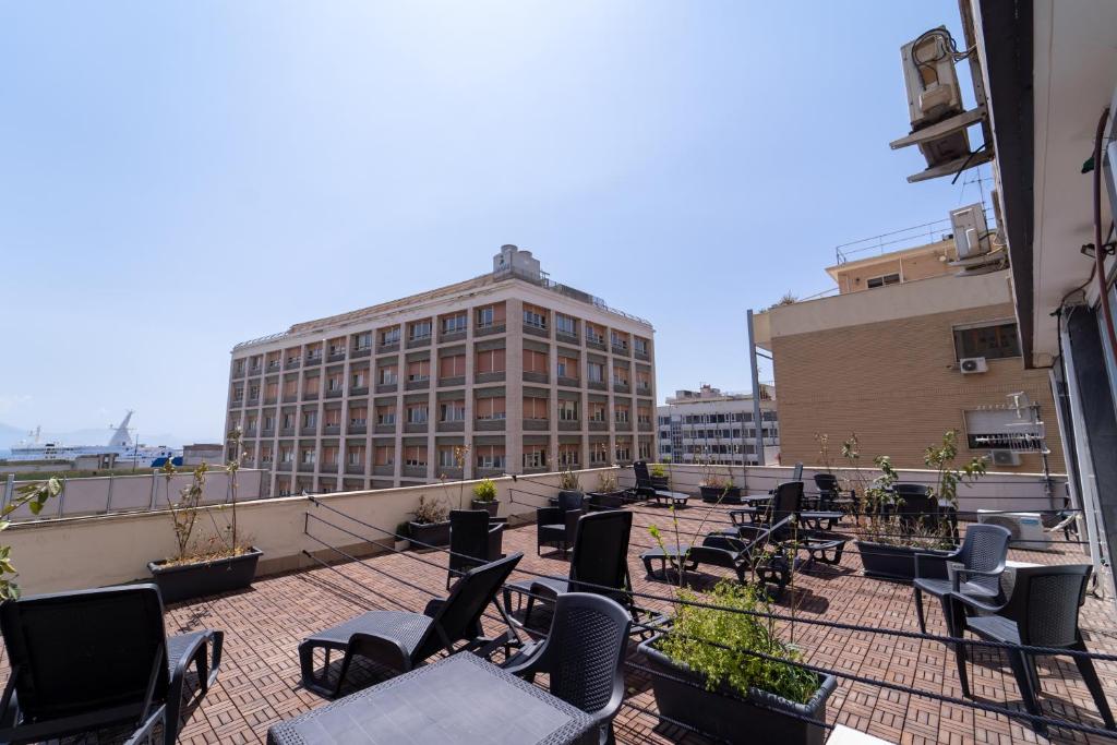 PC Boutique H, Sea View by ClaPa group photo