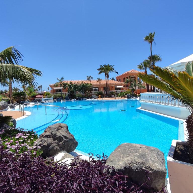 Amazing View in Tenerife Royal Garden, Playa de las Americas