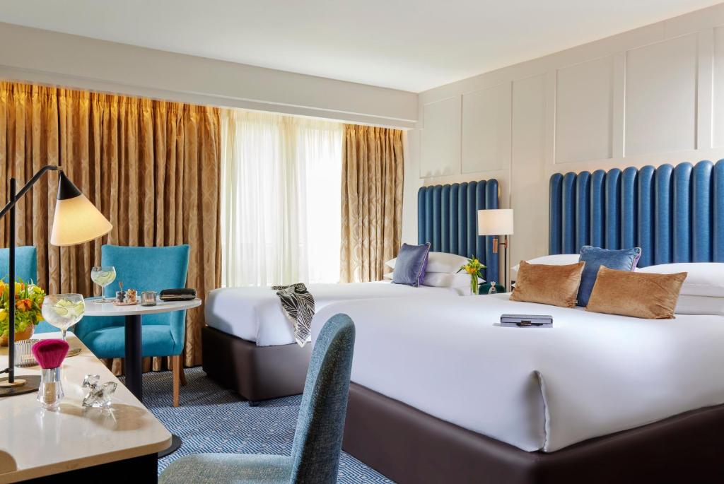 Westport Coast Hotel photo