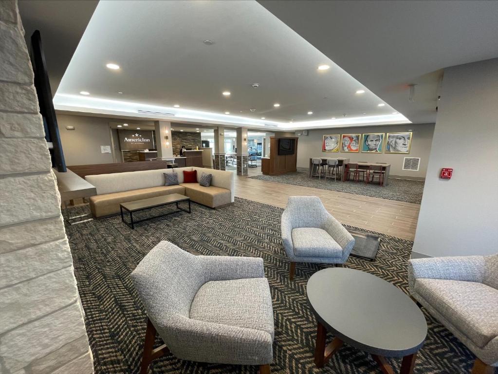 AmericInn by Wyndham San Angelo photo