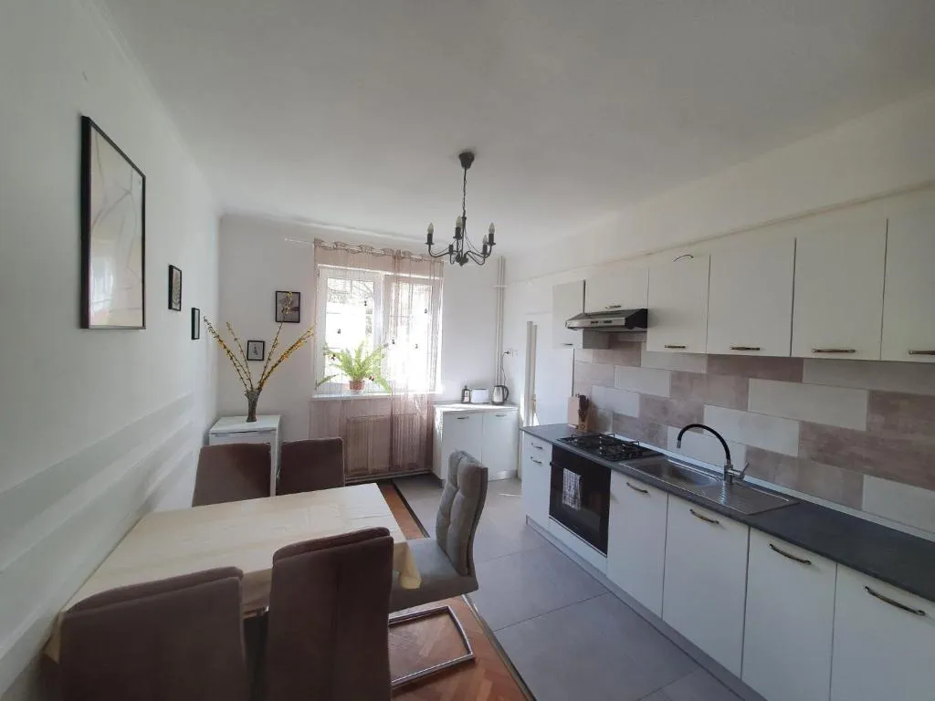 Andrea apartman, hotel in Sfântu-Gheorghe