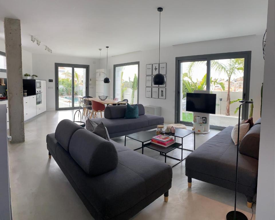 EBLICórner S, San Miguel de Salinas