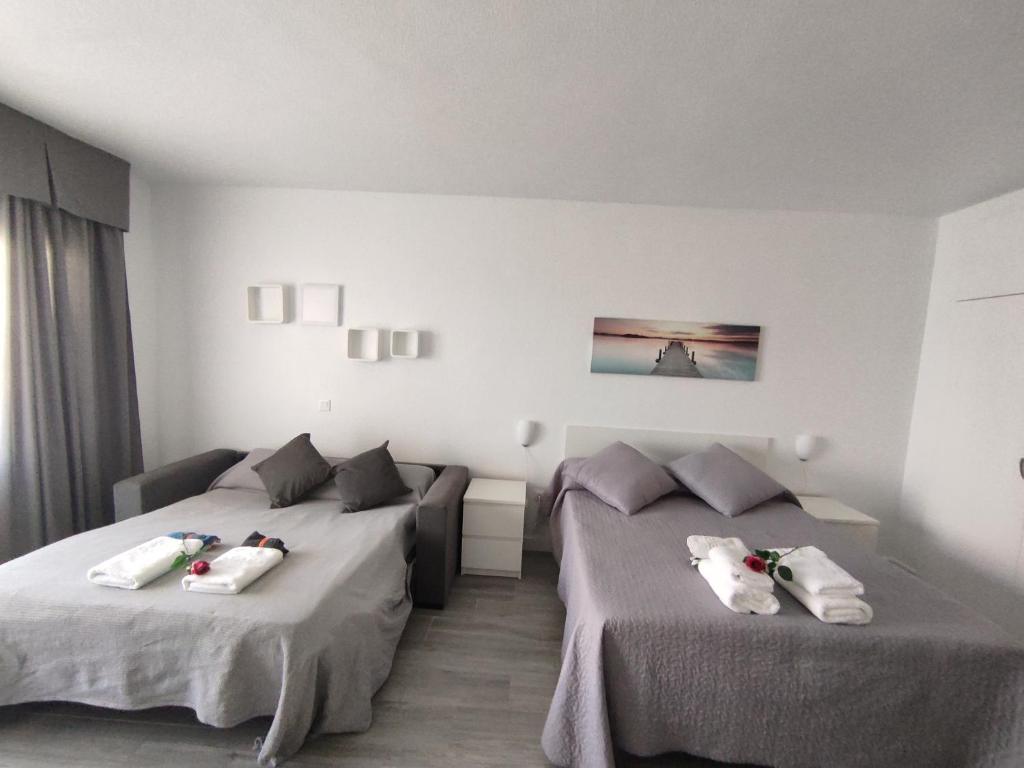 ESTUDIO BENALBEACH PRIMERA LINEA DE PLAYA - 5