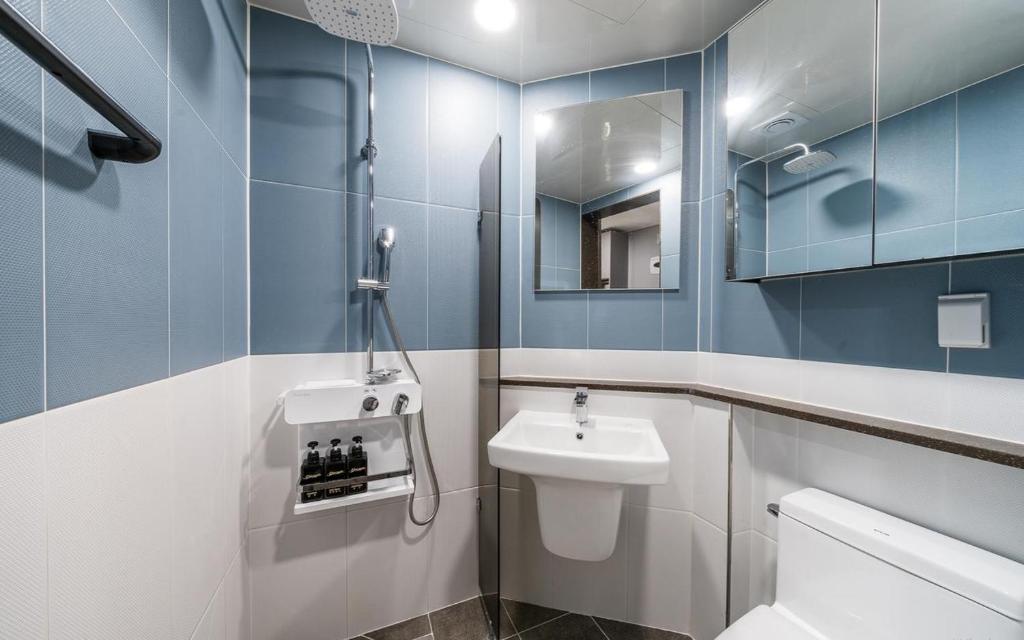 Songjeong Blue Castle Hotel photo