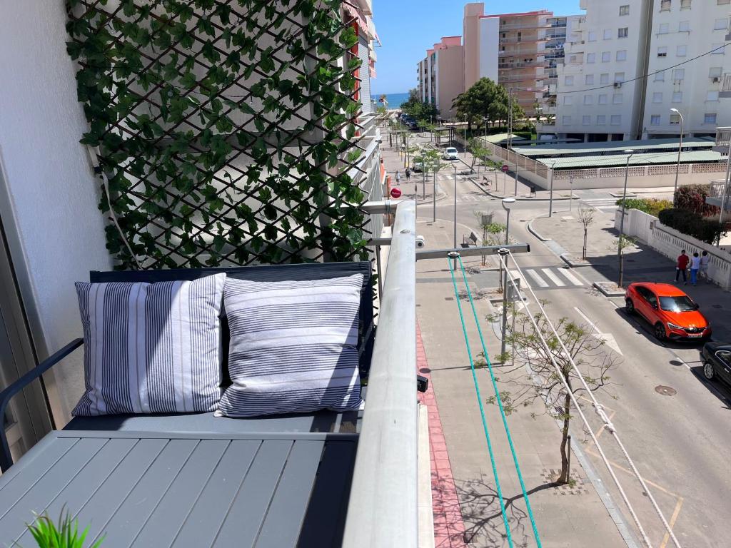 A 1 MINUTO DE LA PLAYA Alojamiento 2 habitaciones - Aire Acc y ascensor - 3