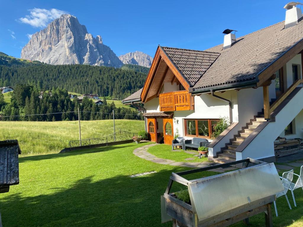 Chalet Romy AP 3 — Hotel in Selva di Val Gardena