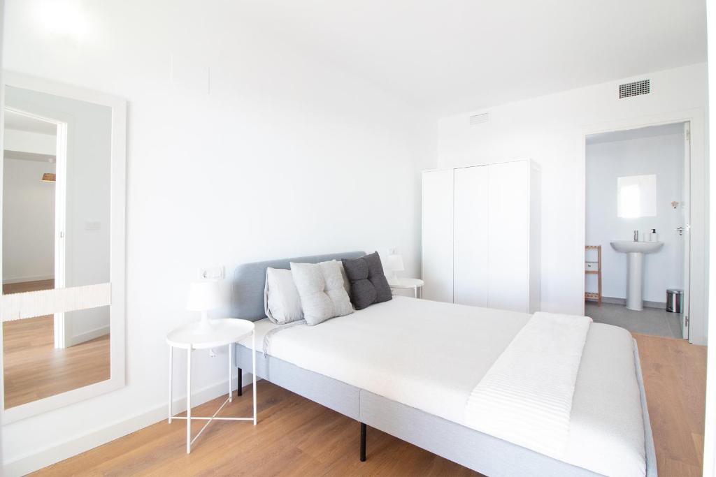 Global Vacacional, Moderno apartamento con terraza y vistas al mar - 5