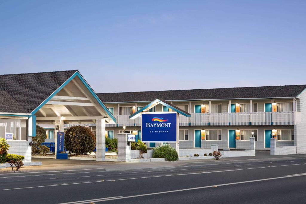 Baymont by Wyndham Fort Bragg photo