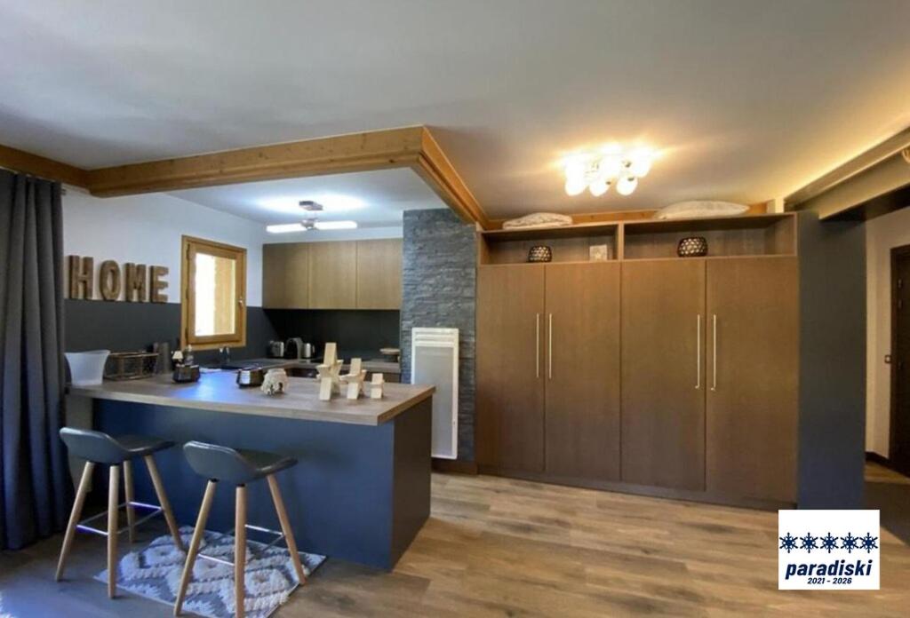 Stylish ski-in ski-out 3 bed apartment, Arc 1950 - 3