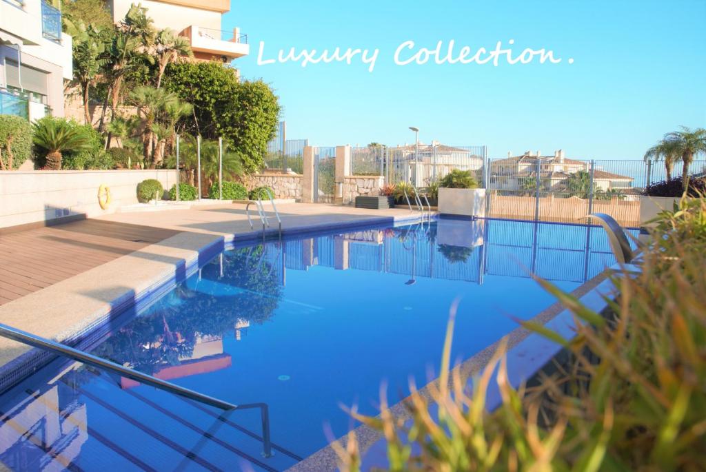 Bay View Luxury Apartment, Amazing Sea View & Pool - 3