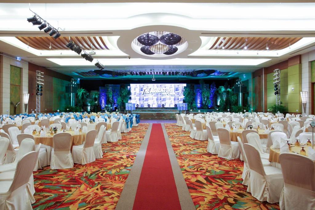 Banquet hall