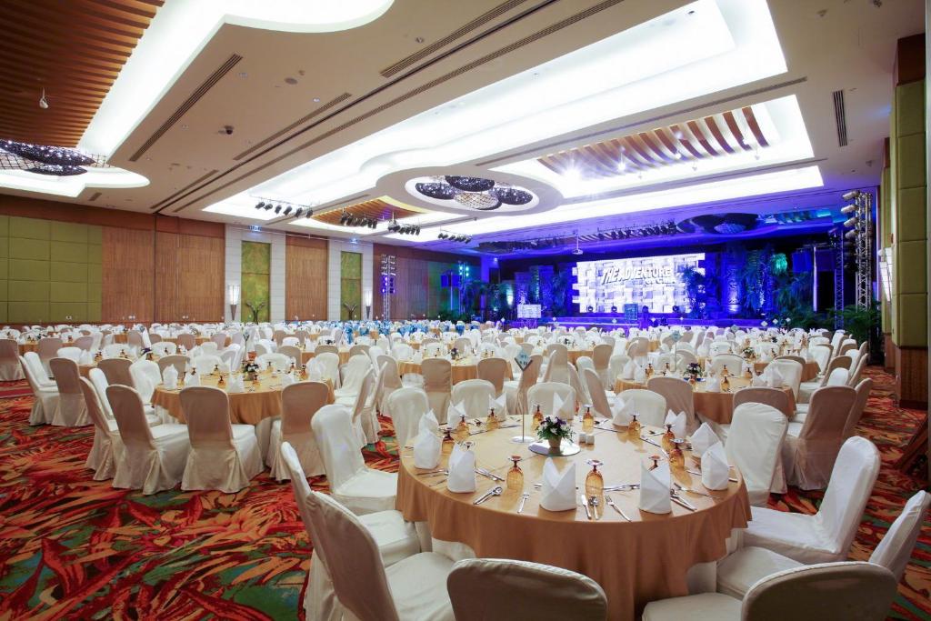 Banquet hall