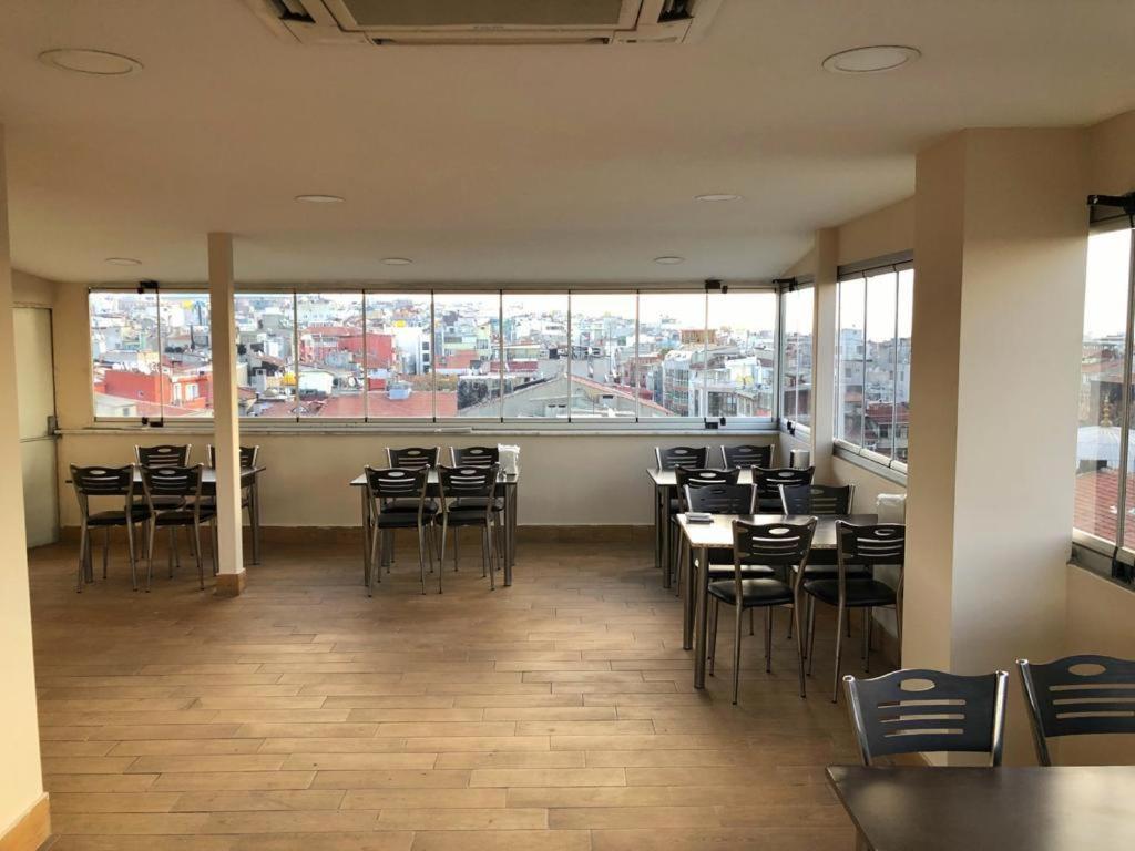 BIG MOLLS HOTEL photo