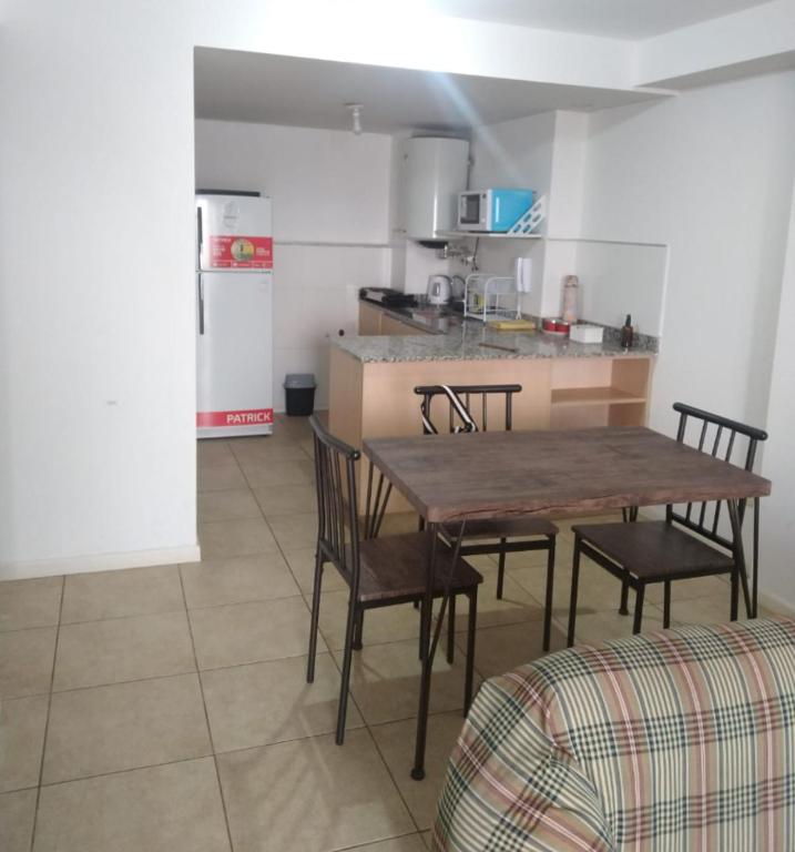 Moderno Dpto. En Coral State - 3